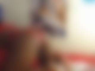 Live cam show with ROXYBAD - Average on TeamSkeetLive