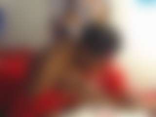 Live cam show with ROXYBAD - Average on 1on1-livenow