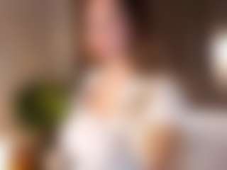 Live-Cam-Show mit EloisCobane - Blonde Hair Petite auf Camsoda