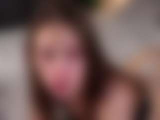Live cam show with KatrinaBellman - Facial on StripNow