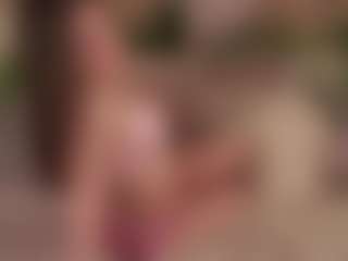 Live cam show with KatrinaBellman - Facial on Dolls Live