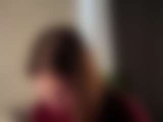 Live cam show with KatrinaBellman - Facial on Fling VIP Chat
