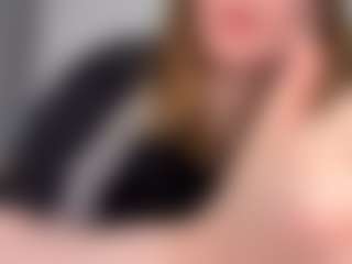 Spettacolo in cam dal vivo con MargWise - Blonde Hair su Camsoda