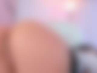 Live cam show with Miss-Nii - Mouth on Camsoda