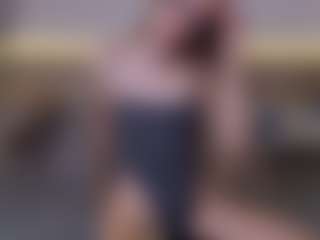 Live cam show with laxyflaxy - Camel Toe on eurowanks.com