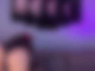 Live cam show with CristalFoxy - Bikini on SxyPornLive
