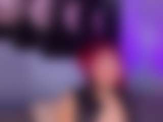 Live cam show with CristalFoxy - Bikini on live18s.com
