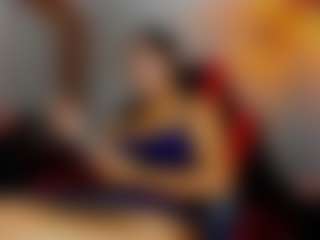Live cam show with Hadley-7 - Nipple Piercings on AdultVida.com
