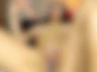 Live cam show with Hadley-7 - Camel Toe on googirlz