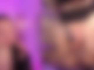 Live cam show with CataleyaGlow - Public on Camming Site