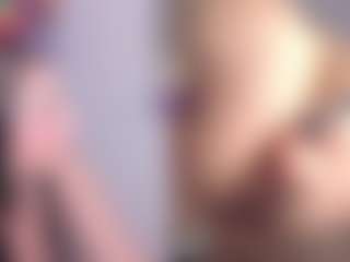 CataleyaGlow's Live Sex Cam Show