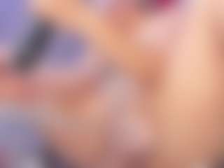 CataleyaGlow's Live Sex Cam Show