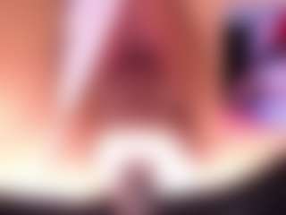 Live cam show with CataleyaGlow - Ahegao on Soda Cam