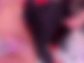 CataleyaGlow's Live Sex Cam Show