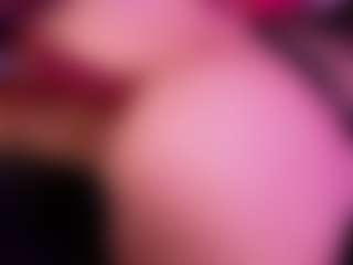 Live cam show with CataleyaGlow - Hairy Pussy Brown Hair on Gym Cam Girls