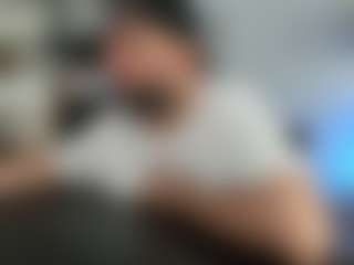 Live cam show with Dravenpeak - Hazel Eyes on Gym Cam Girls