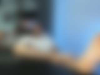 Live cam show with Dravenpeak - Bear on hrnylive.com