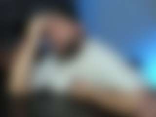 Live cam show with Dravenpeak - Bear on Camsoda