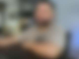 Live cam show with Dravenpeak - Black Hair on Dolls Live