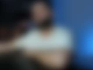Live cam show with Dravenpeak - Grandpa on Camming Site