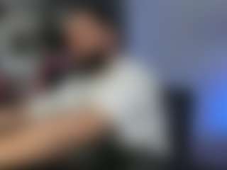 Live cam show with Dravenpeak - Bear on Milfs Live