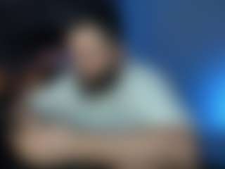 Live cam show with Dravenpeak - Hazel Eyes on hrnylive.com