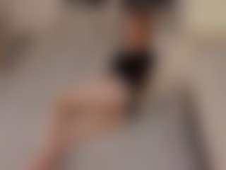 Live cam show with FrancineBritnell - Big Tits on Streamer API