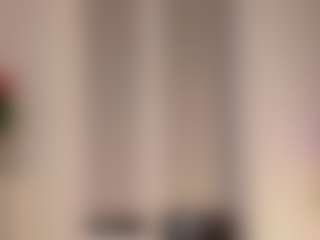 Live cam show with FrancineBritnell - Teen (18+) on Stripli.com