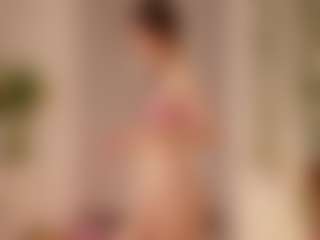 Live cam show with FrancineBritnell - Nipple Play on AdultVida.com