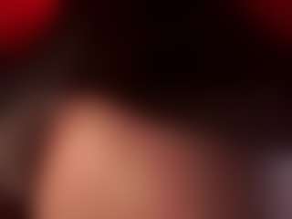 Live cam show with DianaCarriere - Brown Eyes Red Hair on Lustler
