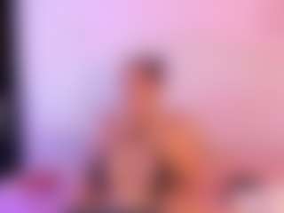 Live cam show with Miia-Hurrem - Mature on AdultVida.com