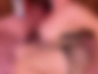 Live cam show with Miia-Hurrem - Middle Aged on Camsoda