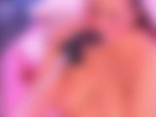 Live cam show with Miia-Hurrem - Red Hair on Camsoda