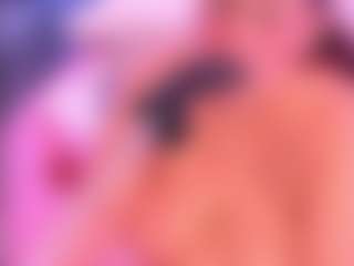 Live cam show with Miia-Hurrem - Red Hair on Camsoda