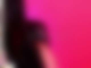 Live cam show with Naomi-Gomez - Cosplay BBW on Dare Cams