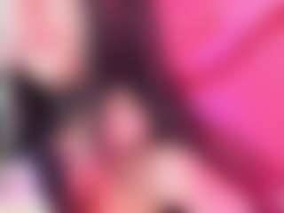 Live cam show with Naomi-Gomez - Twerking on Dolls Live