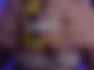 Live cam show with Dominica3 - Facial Piercings on xplaylive.com