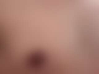 nipplelicktickle's Live Sex Cam Show