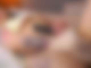 Live cam show with Adeline - Athletic Teen (18+) on Dolls Live