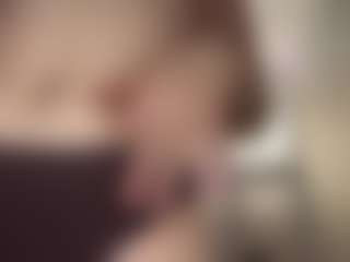Live cam show with Emilia - Skinny on slutload