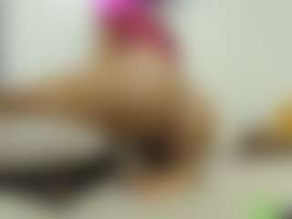 Live cam show with Naomylynch - BBW Small Tits on CSO-WL