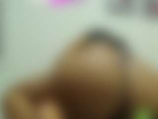 Naomylynch's Live Sex Cam Show