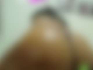Live cam show with Naomylynch - Erotic Dance on Hubzter Live