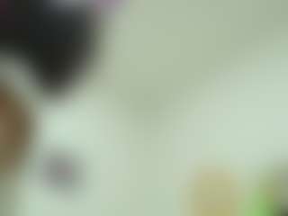 Live cam show with Naomylynch - Ebony Toys on PervPlay.com