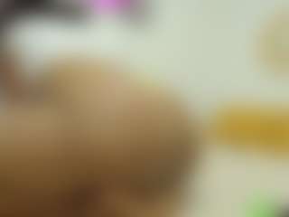 Live cam show with Naomylynch - Camel Toe on pussylord.com