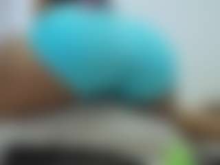 Live cam show with Naomylynch - Dildo Or Vibrator on nudelive.tv