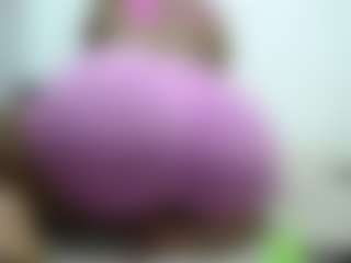 Naomylynch's Live Sex Cam Show