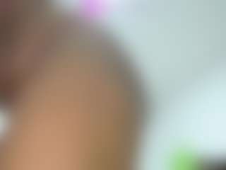 Live cam show with Naomylynch - Small Tits on madthumbs