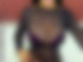 Live cam show with JenniferMunoz - Sub on TeamSkeetLive