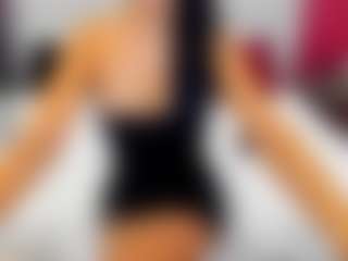 Live cam show with JenniferMunoz - Sub on milfzrlive.com